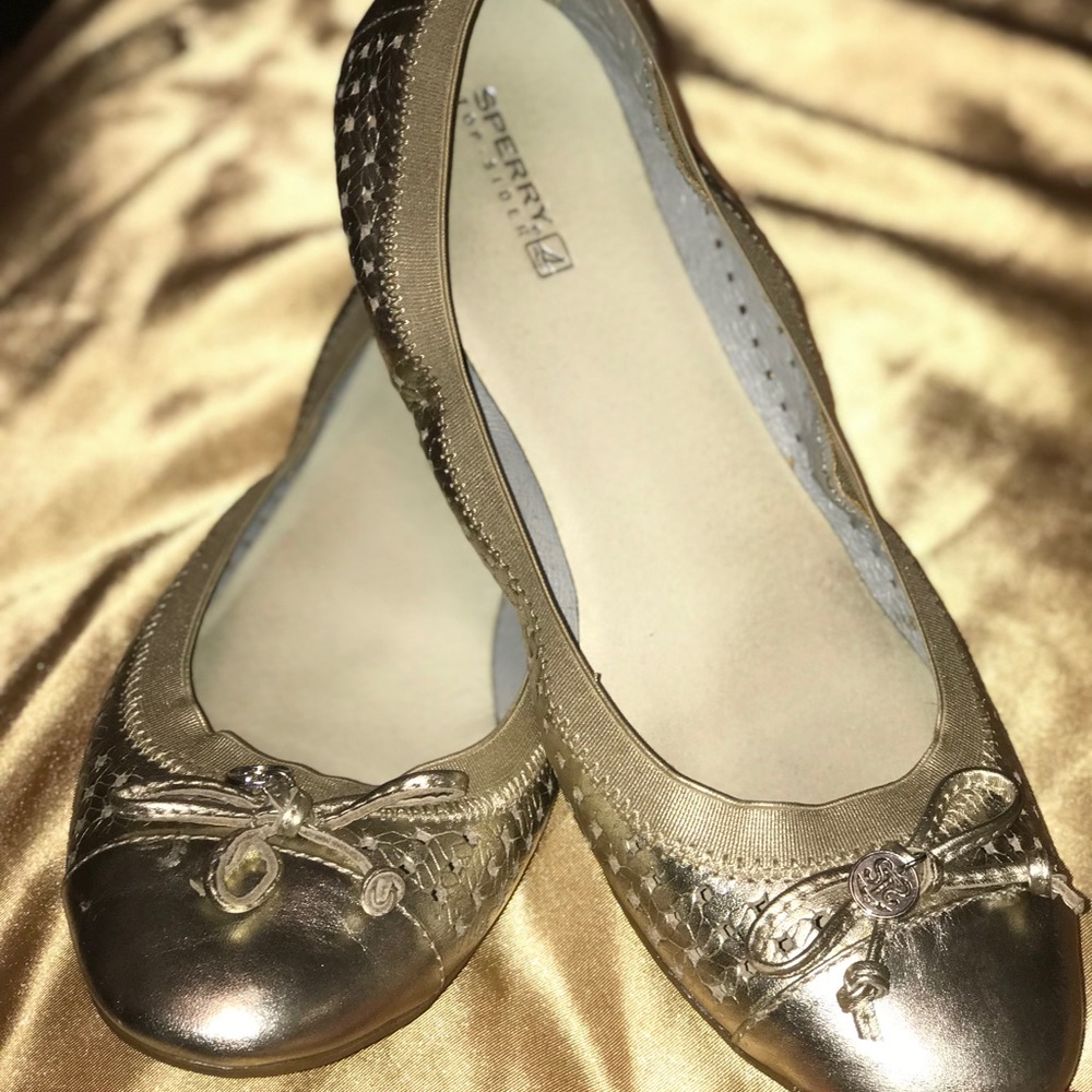 EUC size 11 gold Sperry ballet flats